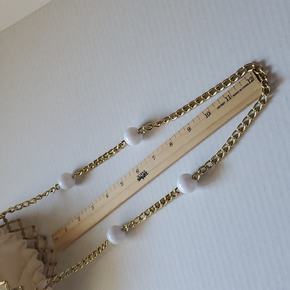 Hand Bag Faux Pearls Clutch Mini Bag in Cream - Picture 10 of 17